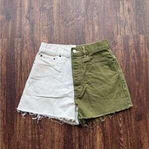 Pacsun Women’s Two-Toned Green and White Ultra High Rise Vintage Shorts- Size 26